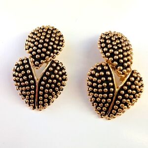 Vintage Black and Gold clip-on clip on Earrings ciro